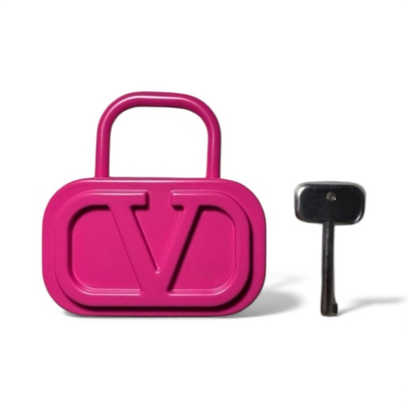Valentino Accessories - Valentino Garavani Beauty Hot Pink Padlock & Key